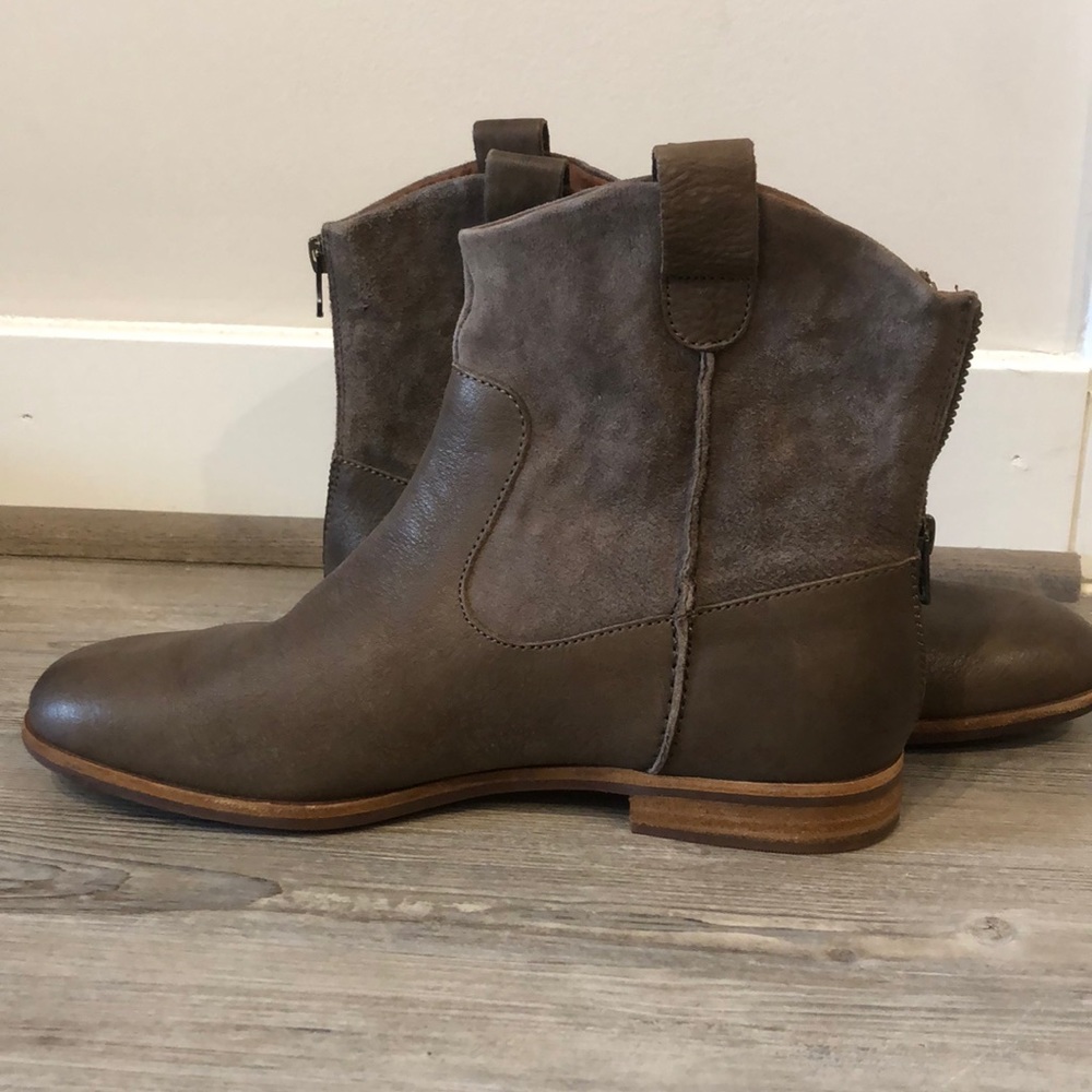 Kork Ease Leather Ankle Booties
